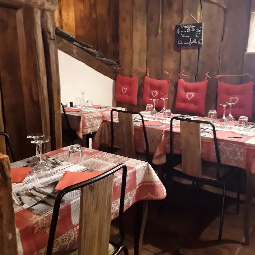 RESTAURANT LA LODZE Restaurant in Bessans