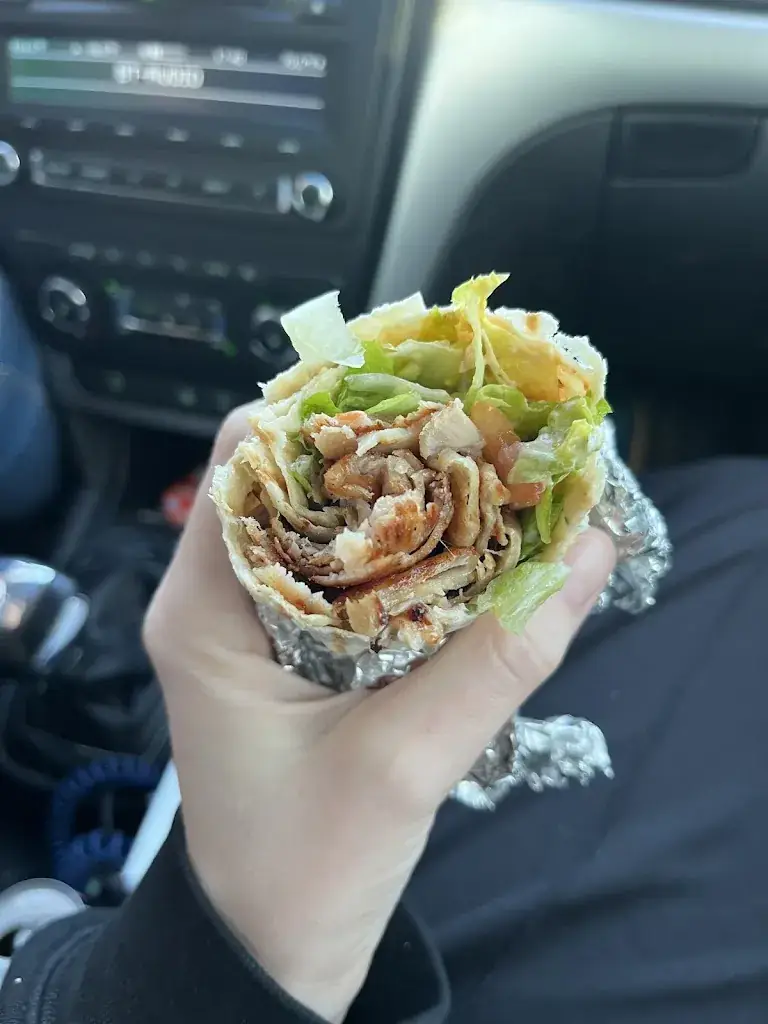 Katie Helldorfer_Babaz Döner_Valserhône_review