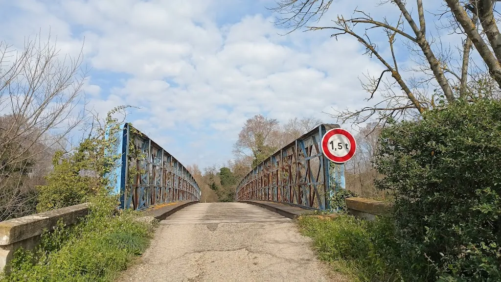 La Guinguette Du Pont De Broussant_Bellegarde_slider_image_3