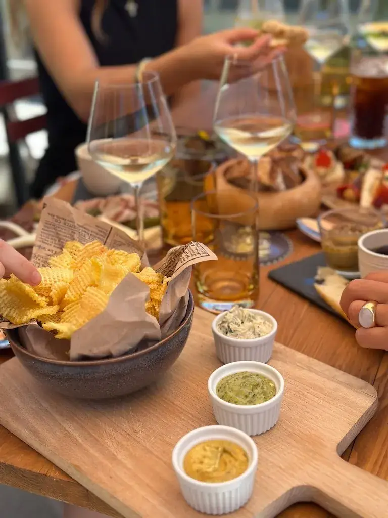 Charlotte Gaglio_Chez Maud_Lausanne_review