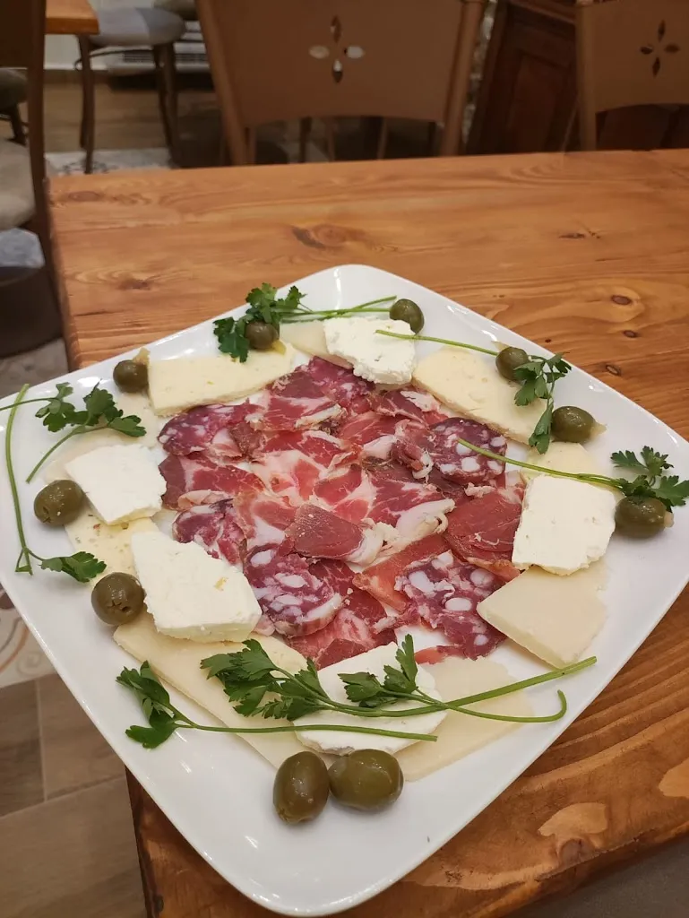 Zonja Gjene_Albania_slider_image_3