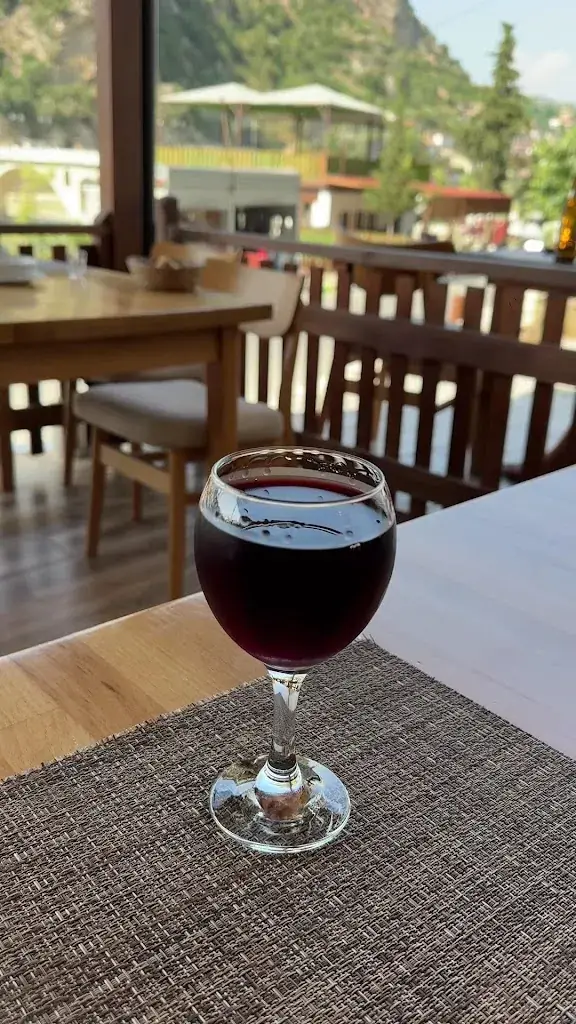 Touma Bittar_Eni Traditional Food Berat_Albania_review