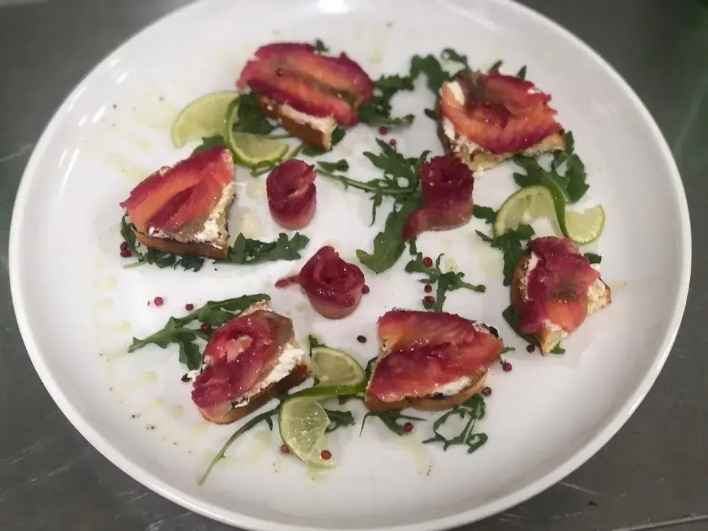 Menu_White City Bar & Restaurant_Albania_immagine_7