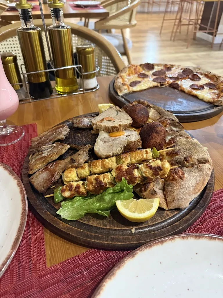 Jasmine Quintana_Time Out_Albania_review