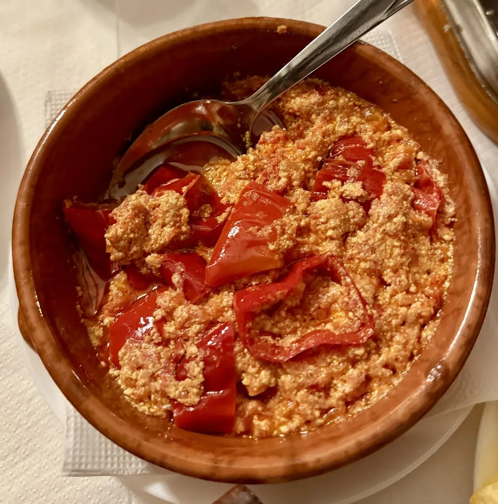 daniel roe_Taverna Panorama_Albania_review