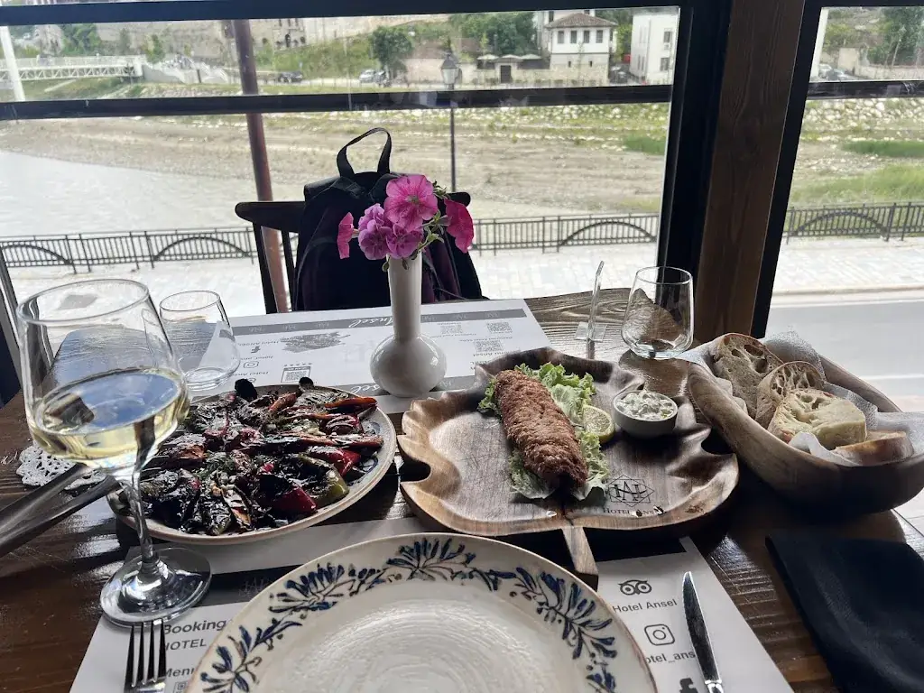 Alexandra Lafond_Hotel & Traditional Food Ansel_Albania_review