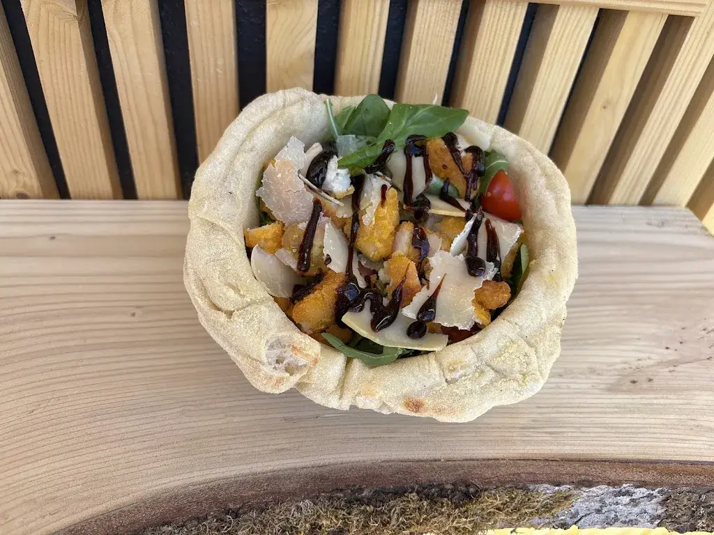 Chez simonetti restaurant in Bérat