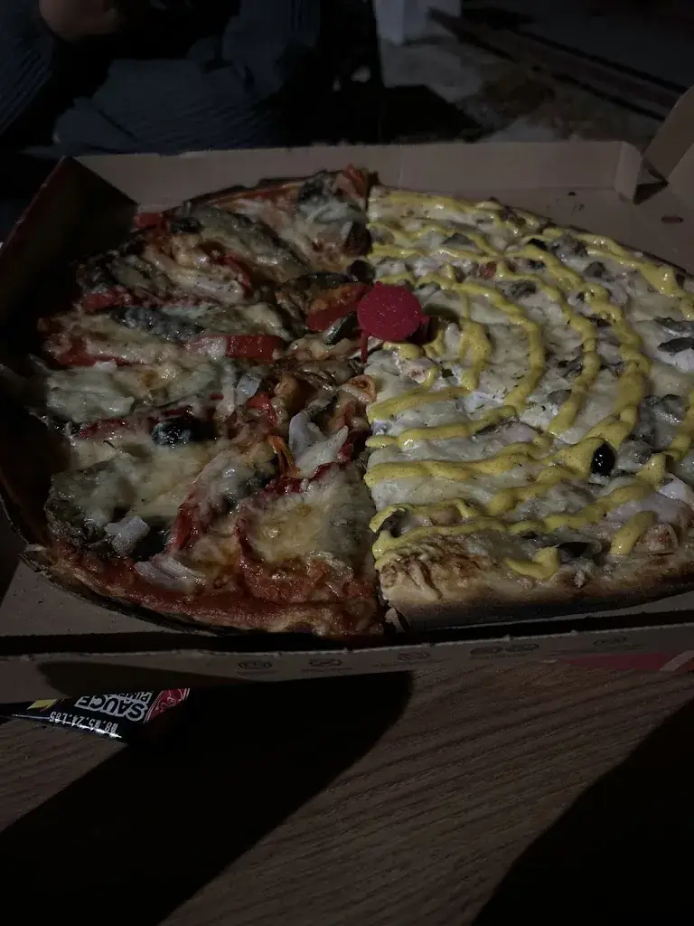 Fatos Kartal_Planet Pizza Bessèges_Bessèges_recensione