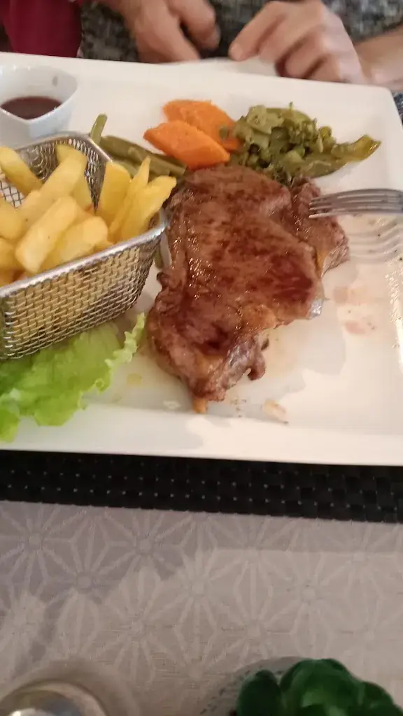 Christelle Mégy_Au Goût Du Jour_Saint-Ambroix_review