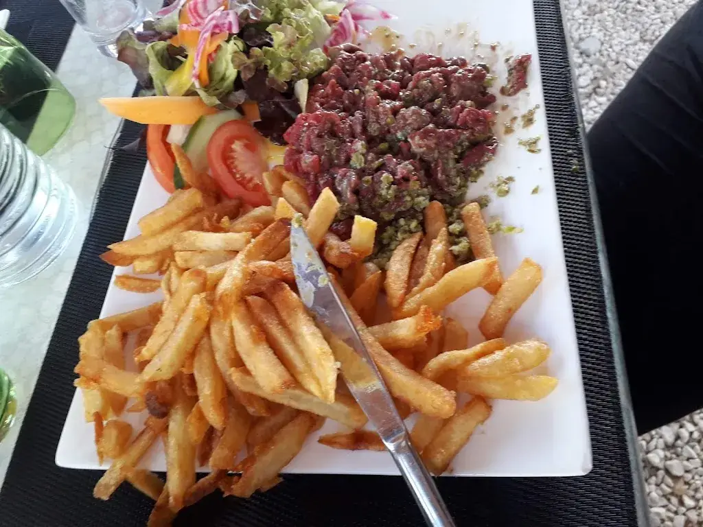 LA TABLE DES OLIVIERS_Saint-Paul-le-Jeune_slider_image_3