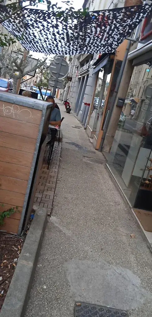 Brendaa_L’Orient-Asie_Bessèges_review