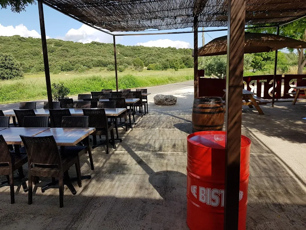 Le Bistrot ristorante a Lédenon