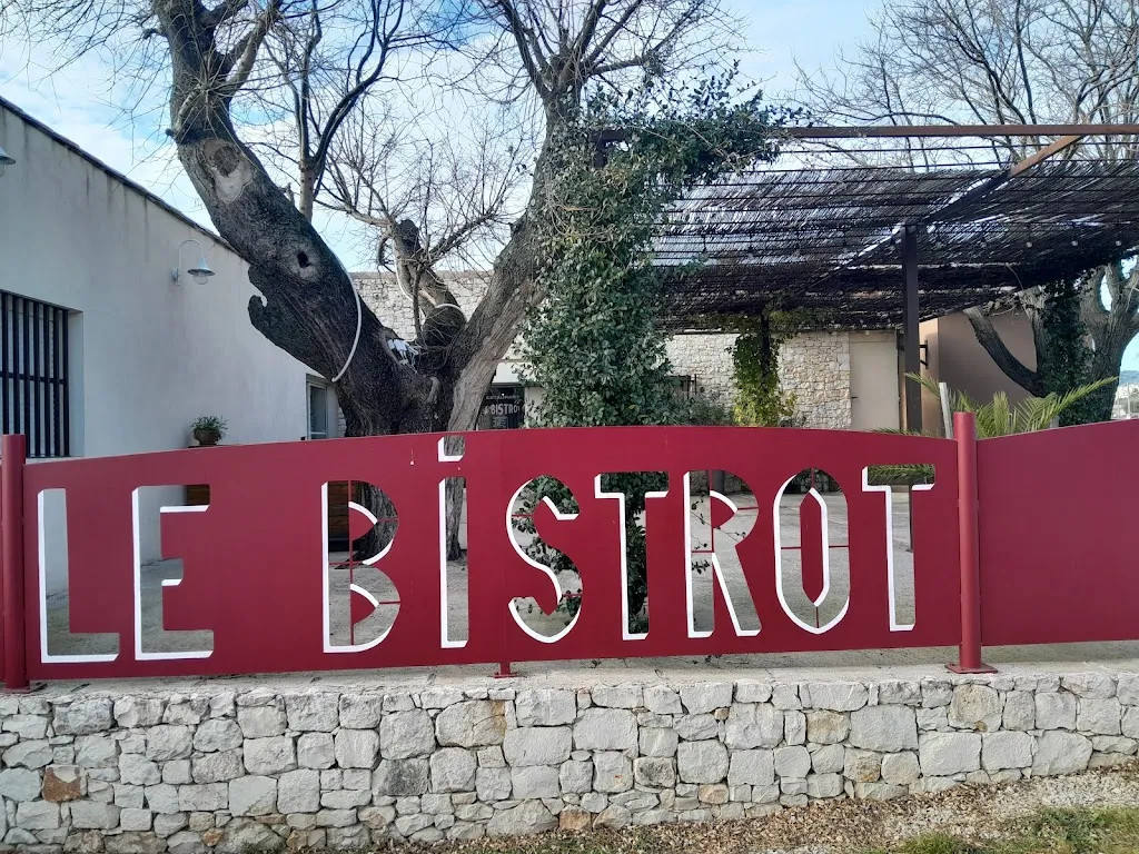 Le Bistrot_Lédenon_slider_image_3