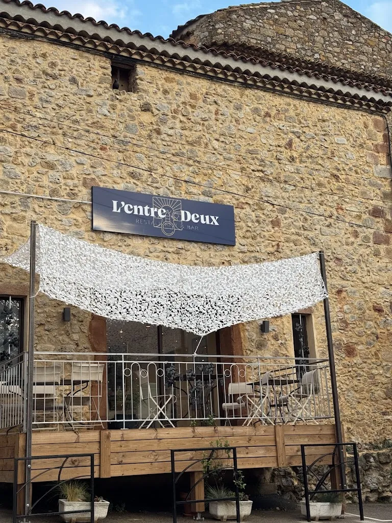 Marius Hanke_L' entre deux_Bizanet_review