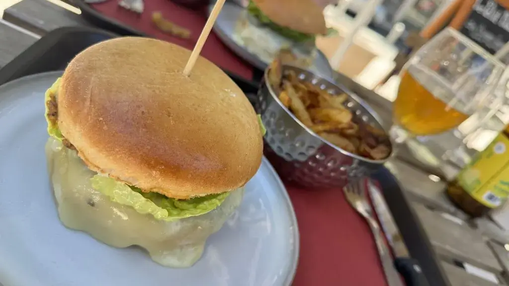 Kristoffer Nielbo_Le Petit Béarnais_Béziers_recensione