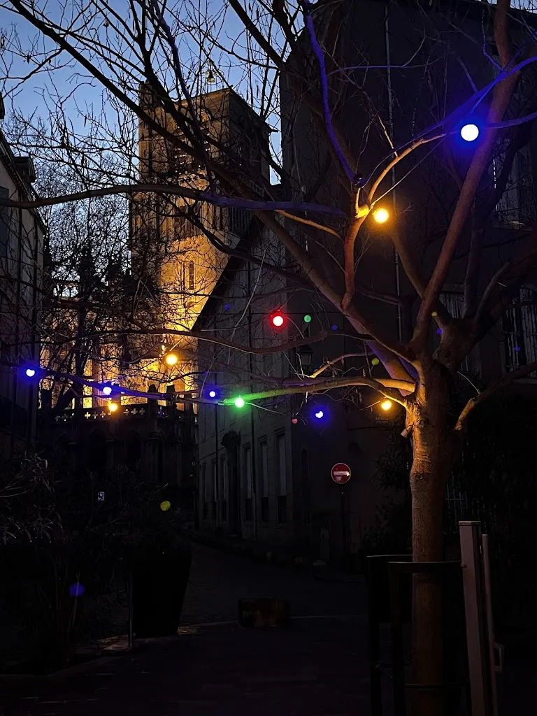 LES BONS AMIS - BEZIERS_Béziers_slider_image_3