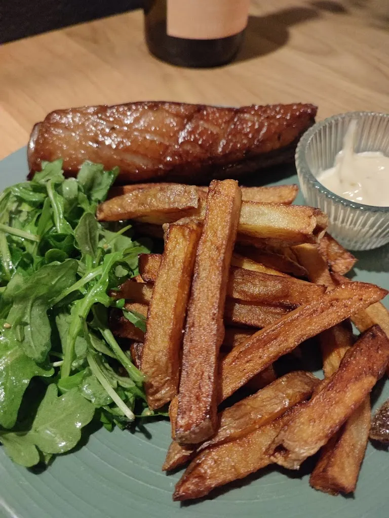 Barbedienne Sarah_La Cave Chez Max_Béziers_review