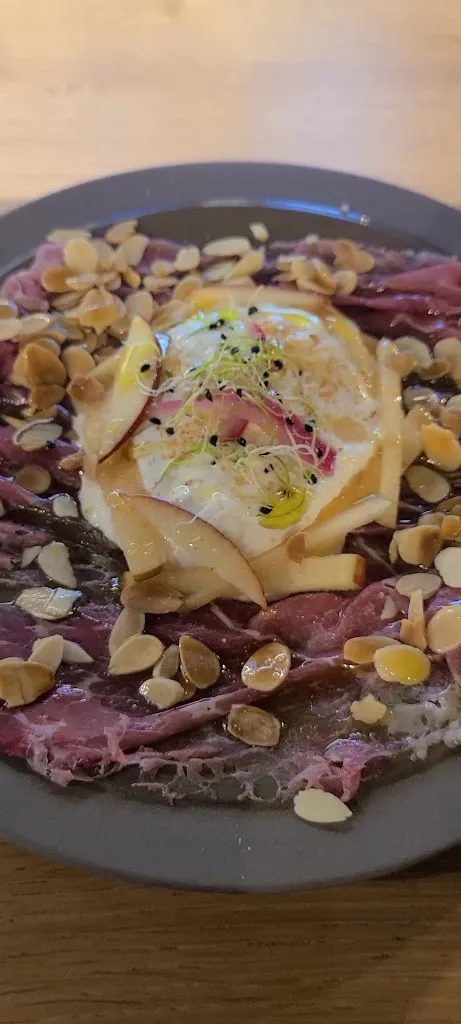 La Cave Chez Max_Béziers_slider_image_2