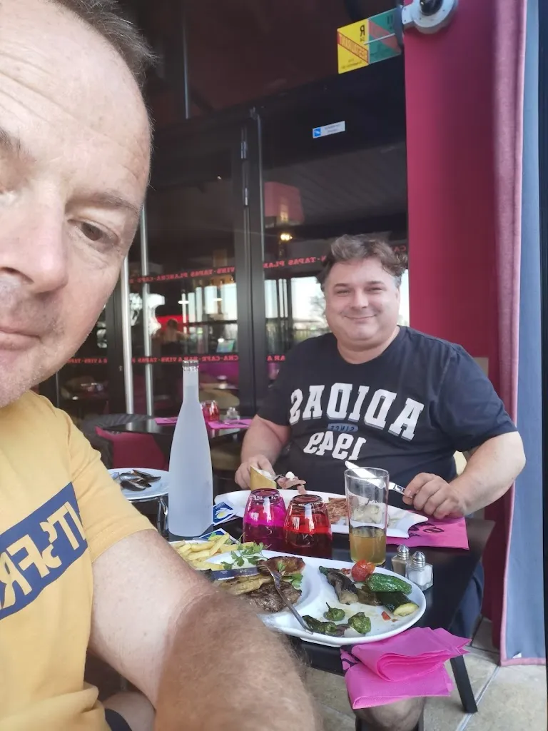 Phil Rees_Me Gusta Tapas_Béziers_review