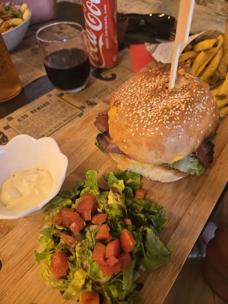 Karolina Gorzkowska_The Rooster Cook_Béziers_review