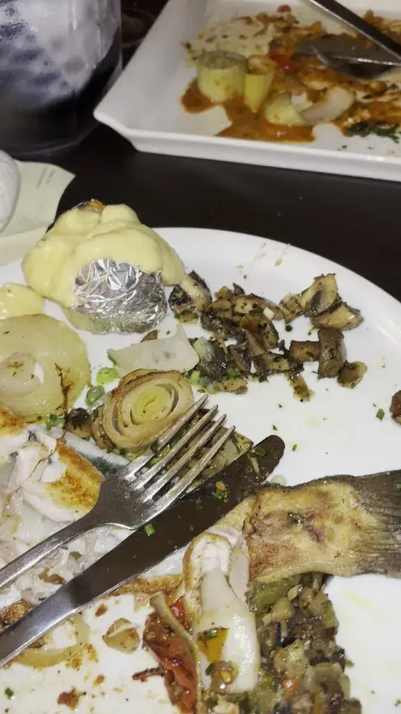 Kerry Robinson_Les Enfants Terribles_Villeneuve-lès-Béziers_recensione