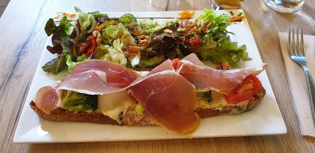 RESTAURANT LES REMPARTS_Prudhomat_slider_image_3