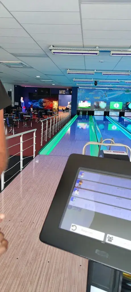 wu-tang x_Galaxy Bowling_Biars-sur-Cère_review