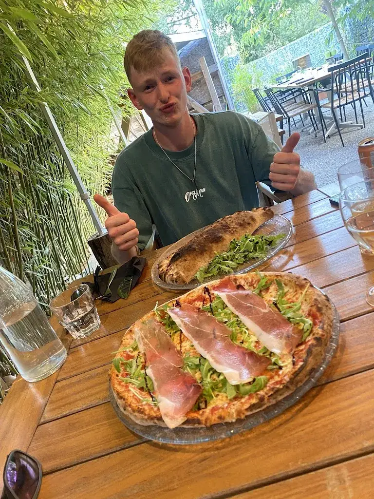 Cas Hazekamp_La Petite Olive_Touvet_review