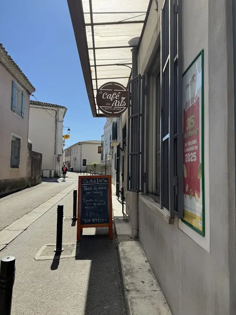 laetitia miollan_Café Restaurant des Arts_Bouillargues_recensione