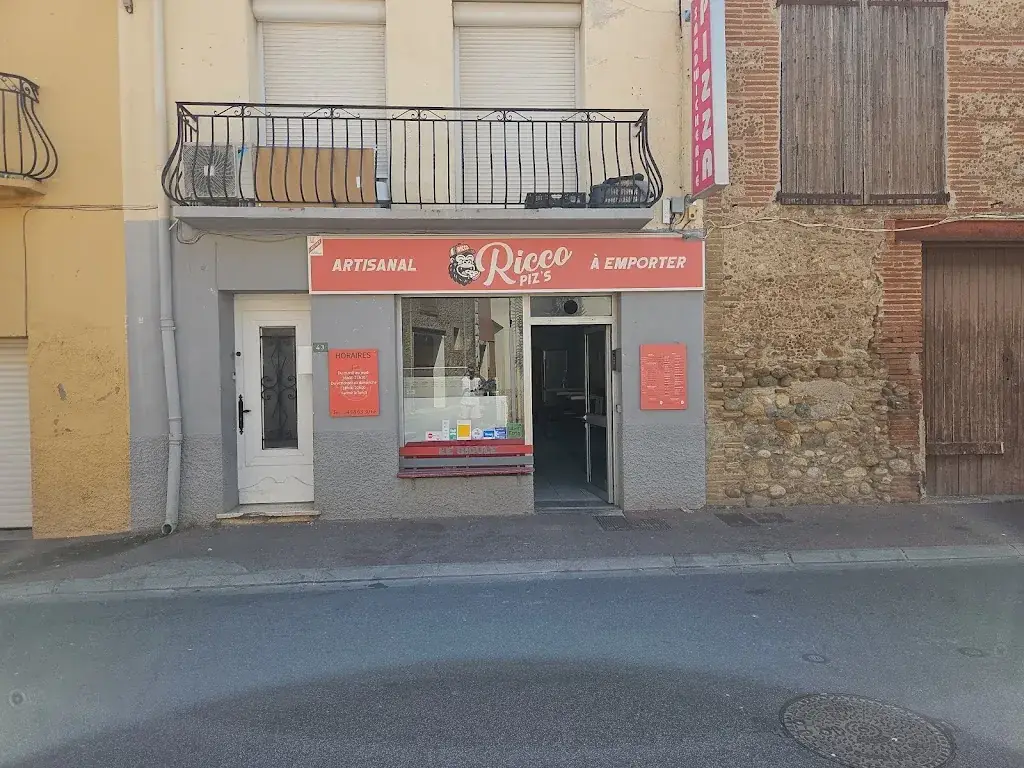 RICCO PIZ'S BOMPAS restaurant in Bompas