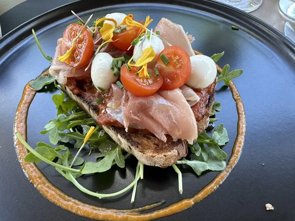 Restaurant CHEZ EDDY_Boujan-sur-Libron_slider_image_3