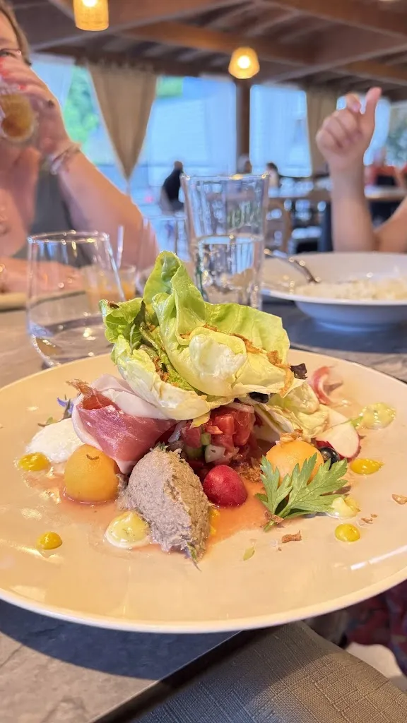 laety dxb_Les Arches de Preville_Boulogne-sur-Gesse_review