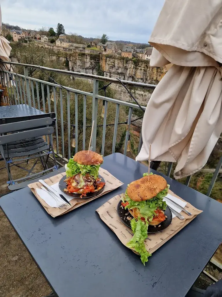 Deb C_Avéron Restaurant Local & Boutique_Bozouls_review