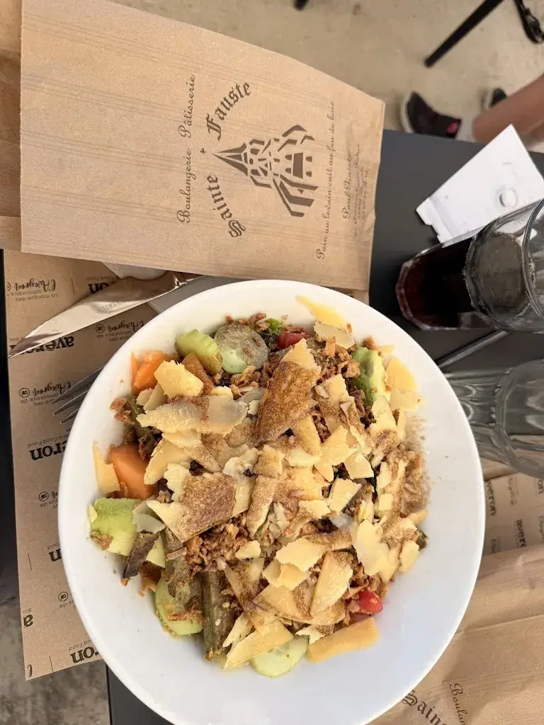 Lydia L_Avéron Restaurant Local & Boutique_Bozouls_review