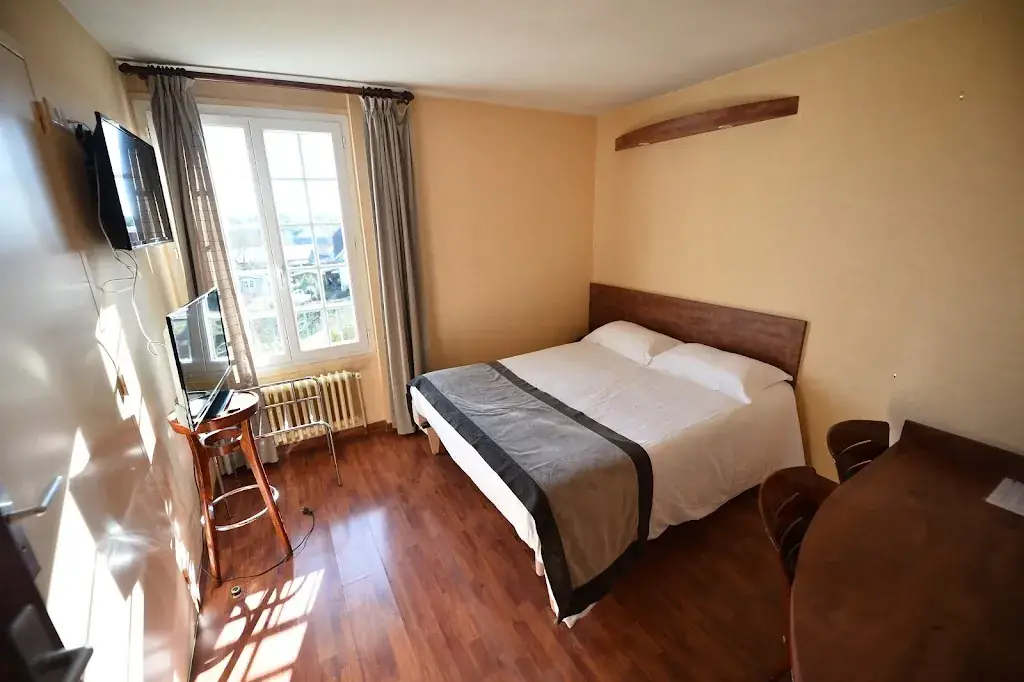 Hôtel et Restaurant La Route d'Argent à Bozouls - Océane et Loïc_Bozouls_slider_image_3