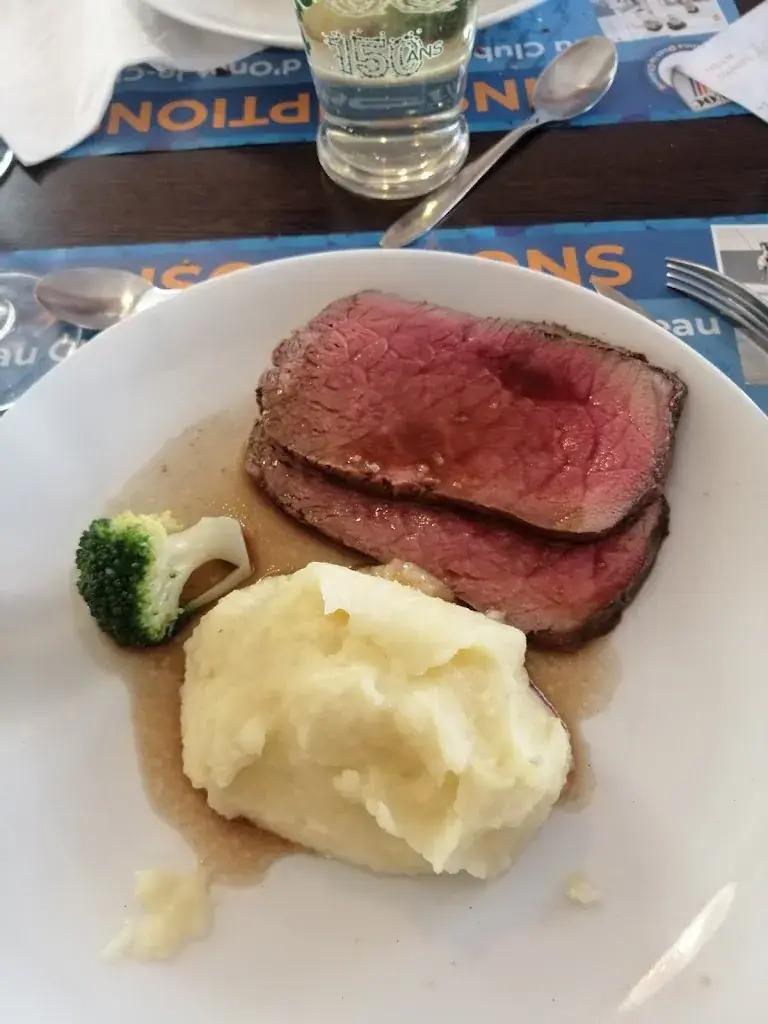 Le 121 restaurant in Bozouls