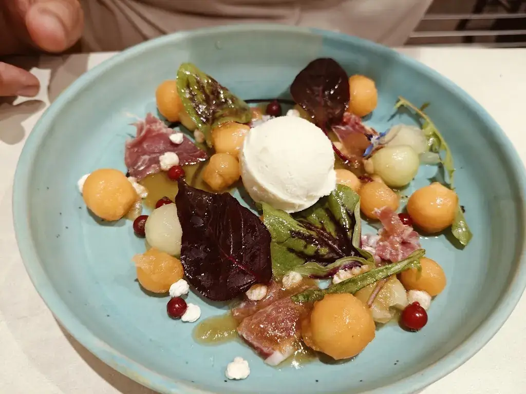 Restaurant Le Méjane_Espalion_slider_image_3