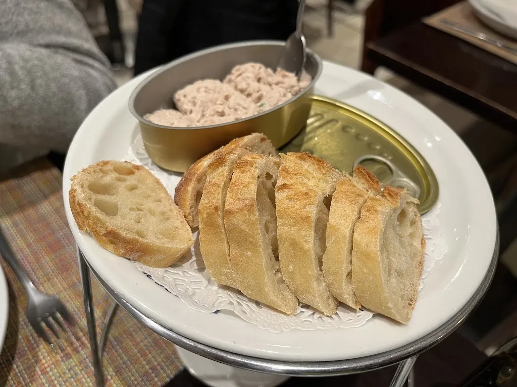 Thomas van Vliet_Maison Benezech - Restaurant Le Grand Bleu_Bouzigues_review