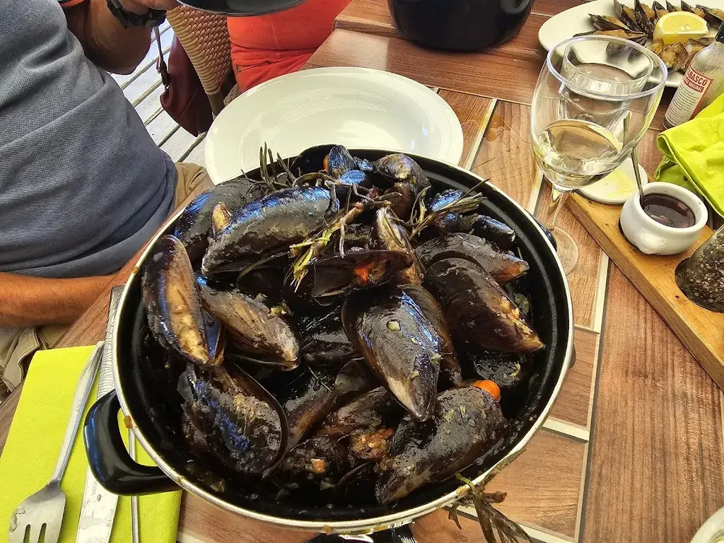 George Flourentzos_Les Jardins d'Oc_Bouzigues_review