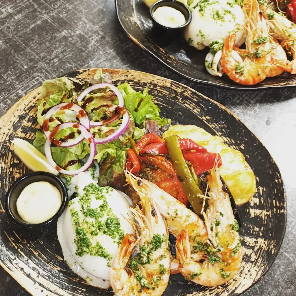 Le Bosigas Bouzigues_Bouzigues_slider_image_3