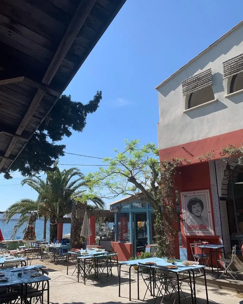 Les Demoiselles Dupuy restaurant in Bouzigues