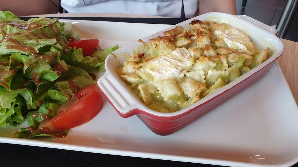 Menu_Restaurant Le Funiculaire_Plateau-des-Petites-Roches_imagen_7