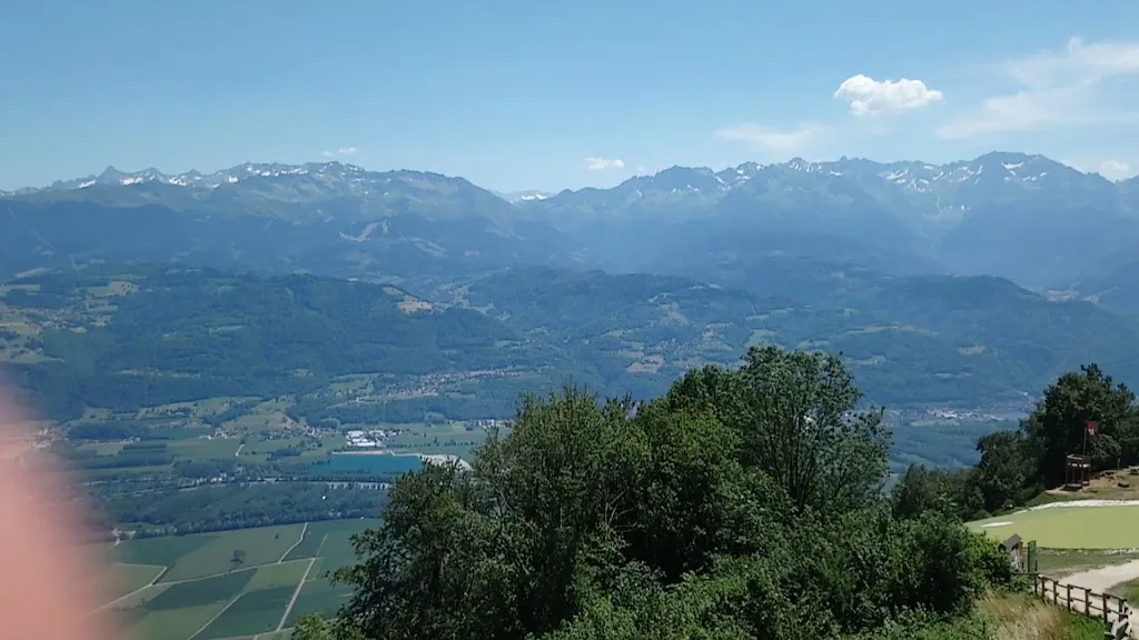 Restaurant Le Funiculaire_Plateau-des-Petites-Roches_slider_image_2