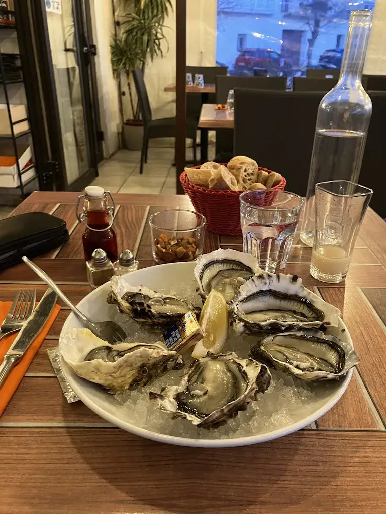 Eric M_Le Marin_Bouzigues_review