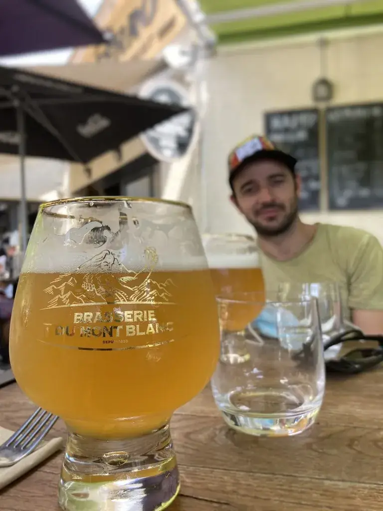 Arnaud Titoy_L'ATTERRO_Lumbin_review