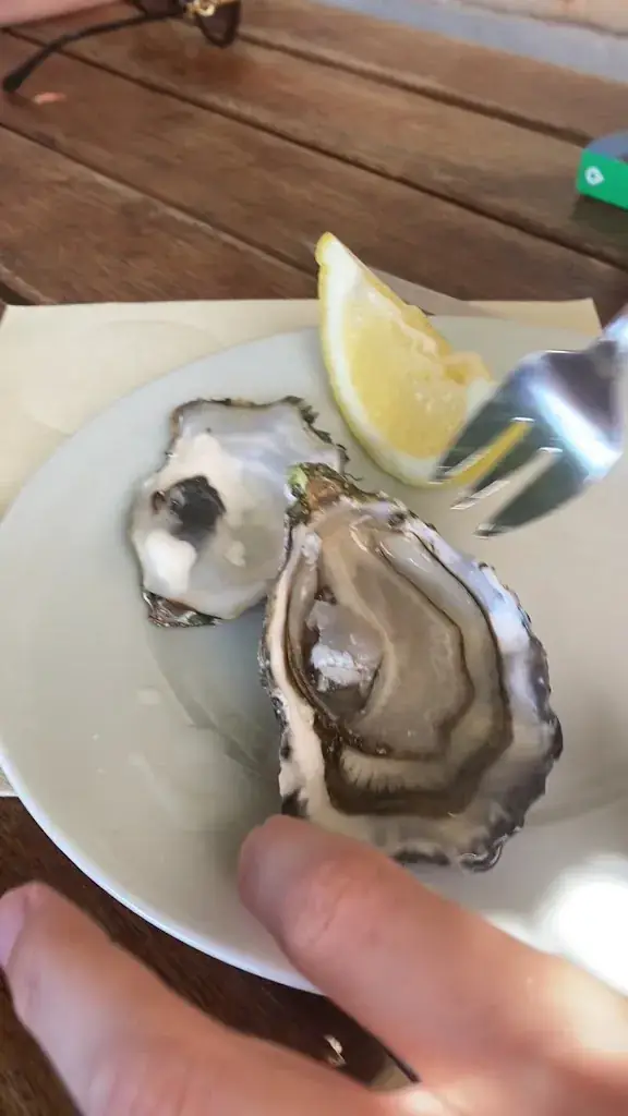 Chez Francine_Bouzigues_slider_image_2