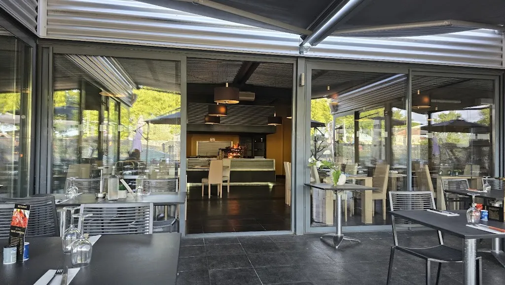 Le Fanal restaurant in Castelnau-d'Estrétefonds