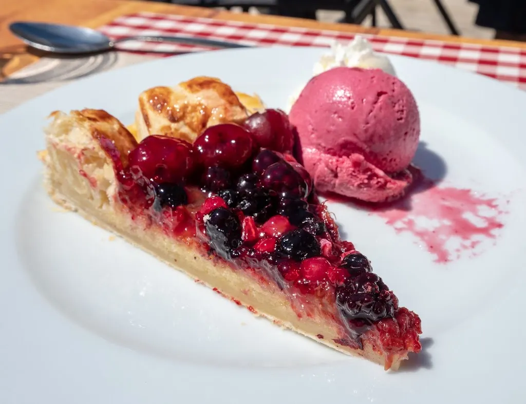 Andy Bryant_La Grange aux Loups_Plateau-des-Petites-Roches_review