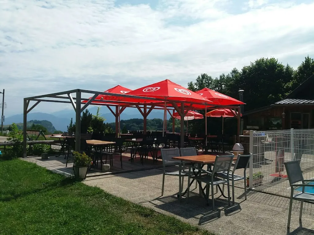 La Grange aux Loups restaurante en Plateau-des-Petites-Roches