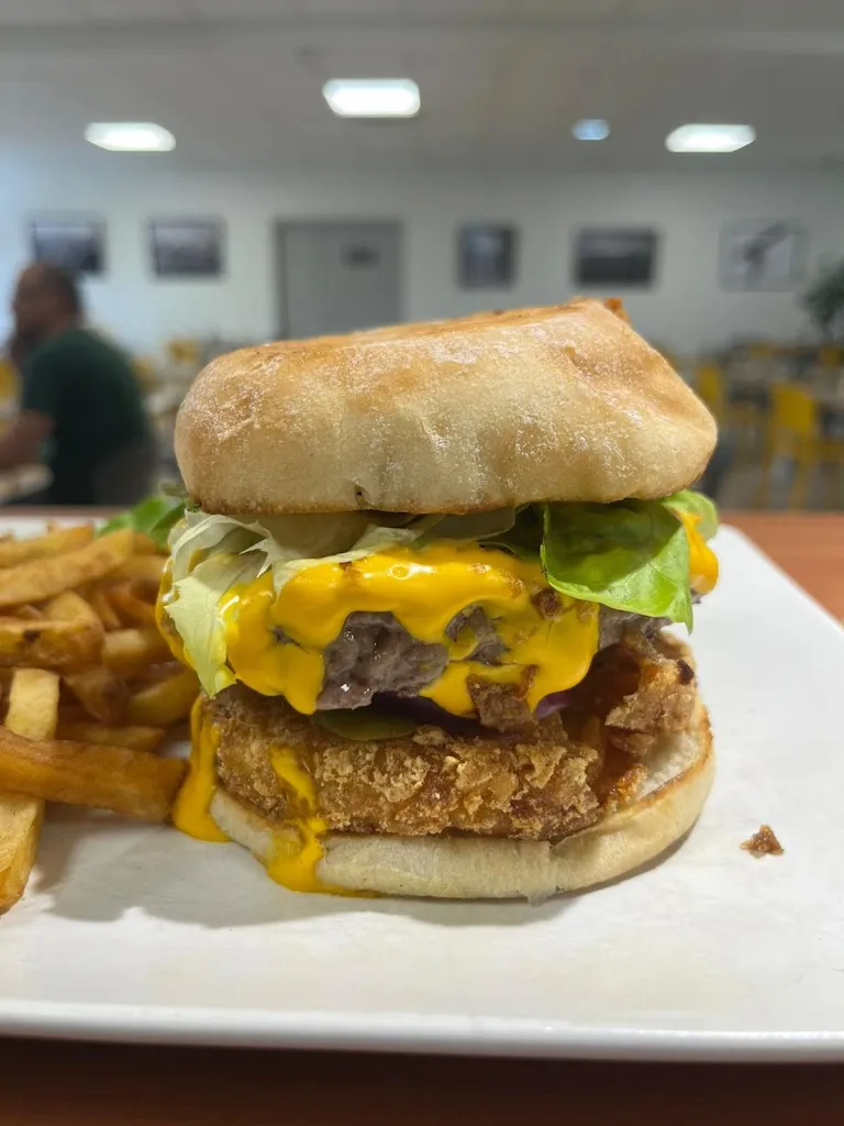 Bar restaurant l'Arena_Castelnau-d'Estrétefonds_slider_image_2